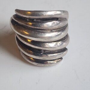 925 Sterling Ribbed Wrap around Ladies Ring , size 5.5